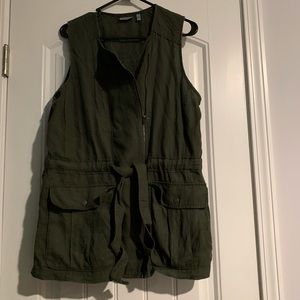 Green utility vest